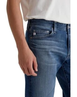 AG Jeans Graduate Tailored Denim in Petaluma | Jeans -Wardrobe Trend 81uP55UUxL. AC SR736920